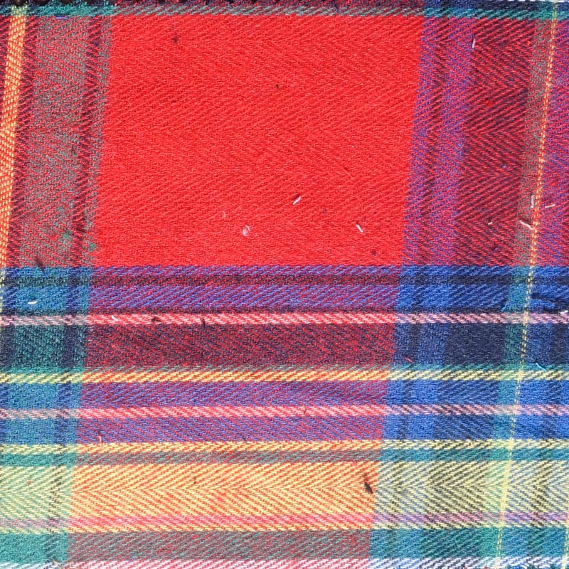YA551 Red